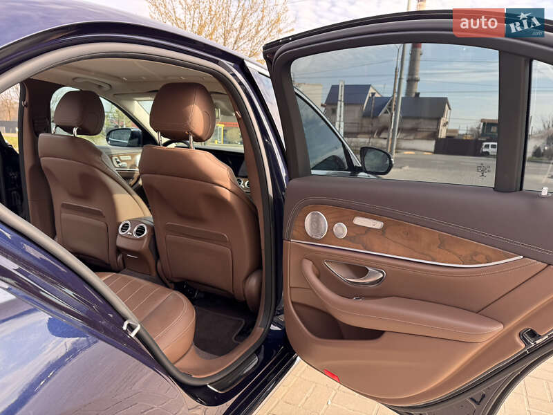 Седан Mercedes-Benz E-Class 2018 в Днепре фото 22 Седан Mercedes-Benz E-Class 2018 в Днепре