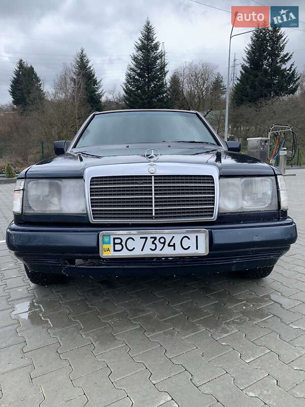 Седан Mercedes-Benz E-Class 1985 в Старом Самборе