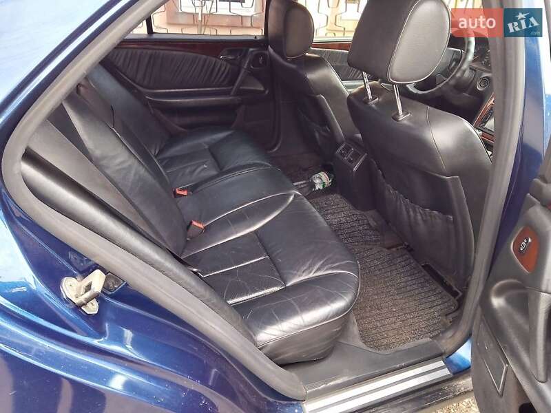 Седан Mercedes-Benz E-Class 1998 в Первомайську