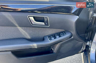 Універсал Mercedes-Benz E-Class 2012 в 