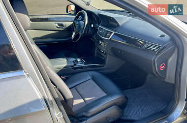 Універсал Mercedes-Benz E-Class 2012 в 