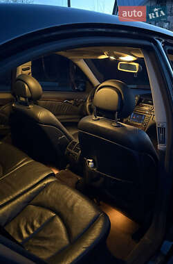 Седан Mercedes-Benz E-Class 2004 в 