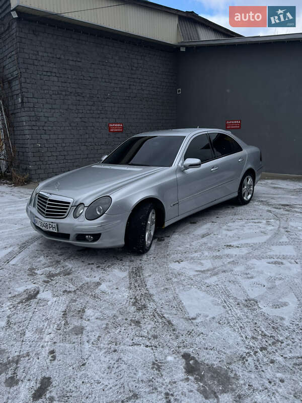 Седан Mercedes-Benz E-Class 2008 в 