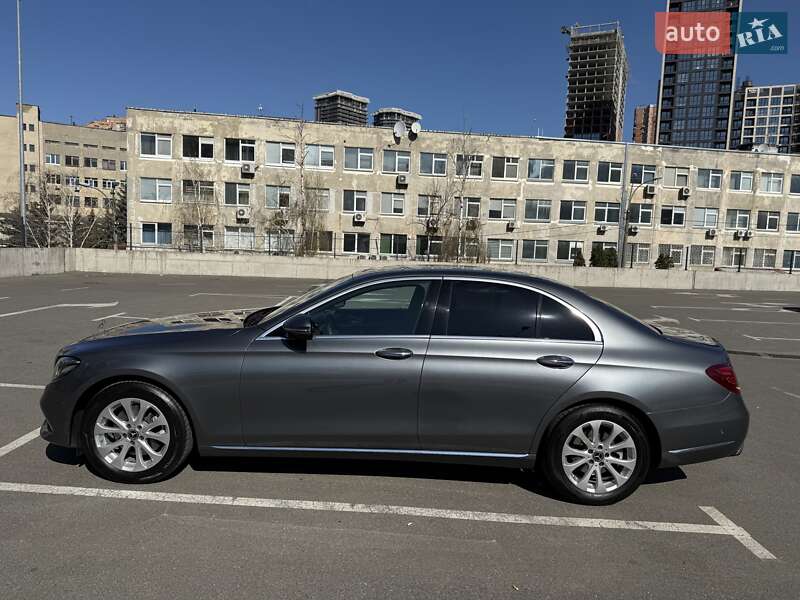 Седан Mercedes-Benz E-Class 2018 в Киеве