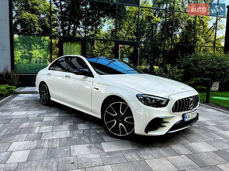 Седан Mercedes-Benz E-Class 2017 в 