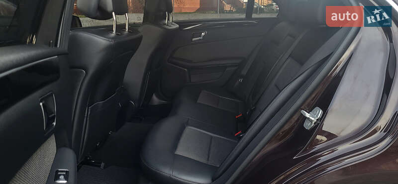 Седан Mercedes-Benz E-Class 2009 в Краматорську