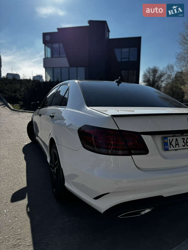 Седан Mercedes-Benz E-Class 2014 в Києві