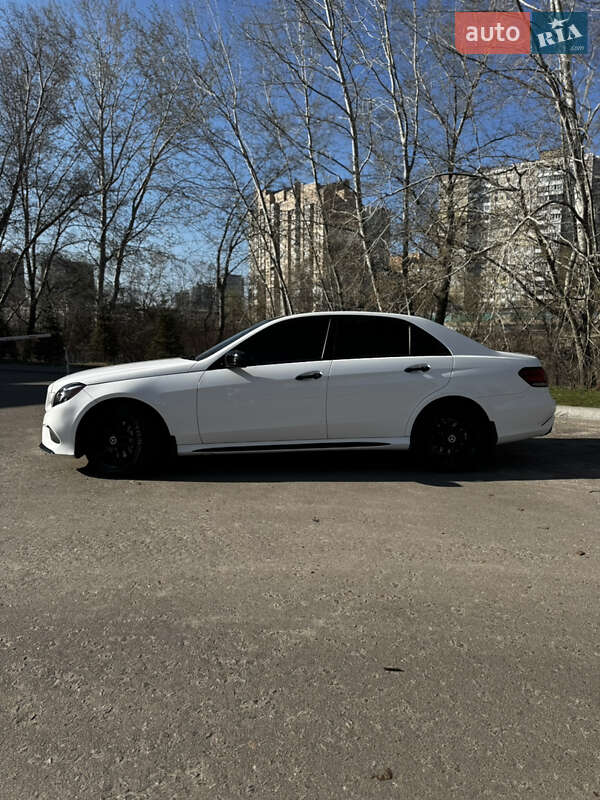 Седан Mercedes-Benz E-Class 2014 в Києві