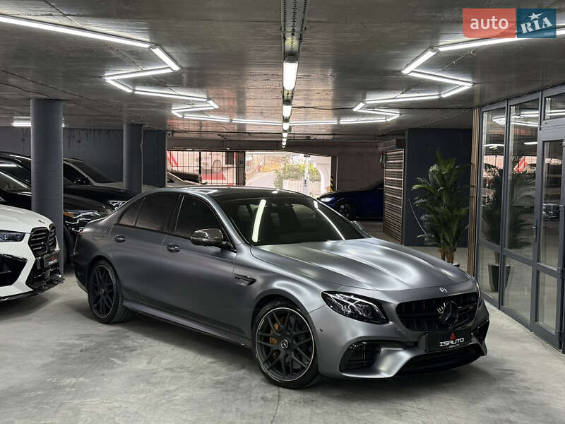 Седан Mercedes-Benz E-Class 2018 в 
