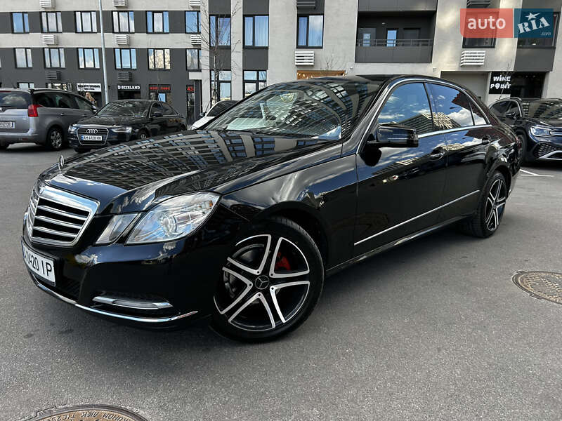 Mercedes-Benz E-Class 2012