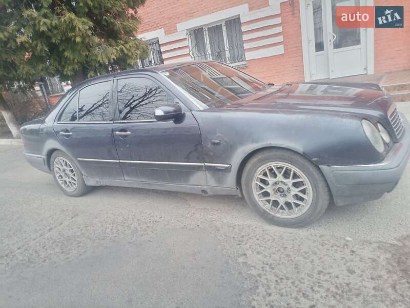 Седан Mercedes-Benz E-Class 1997 в Добротворі
