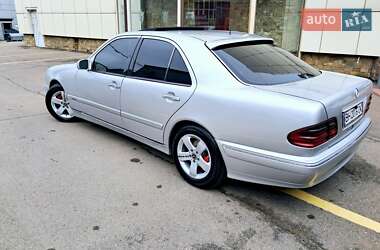 Седан Mercedes-Benz E-Class 2000 в 