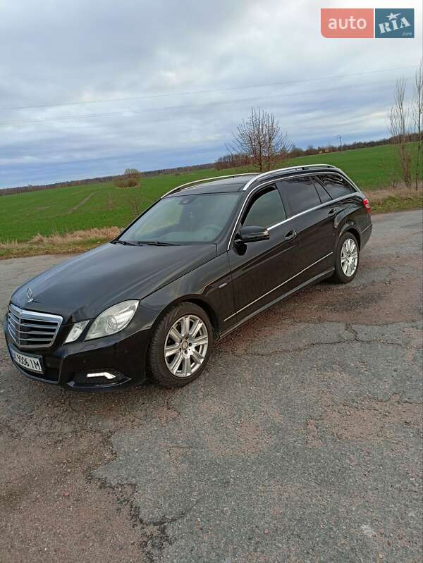 Универсал Mercedes-Benz E-Class 2009 в Хорошеве