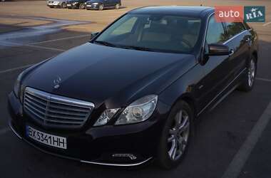 Mercedes-Benz E-Class 2010 Mercedes-Benz E-Class 2010