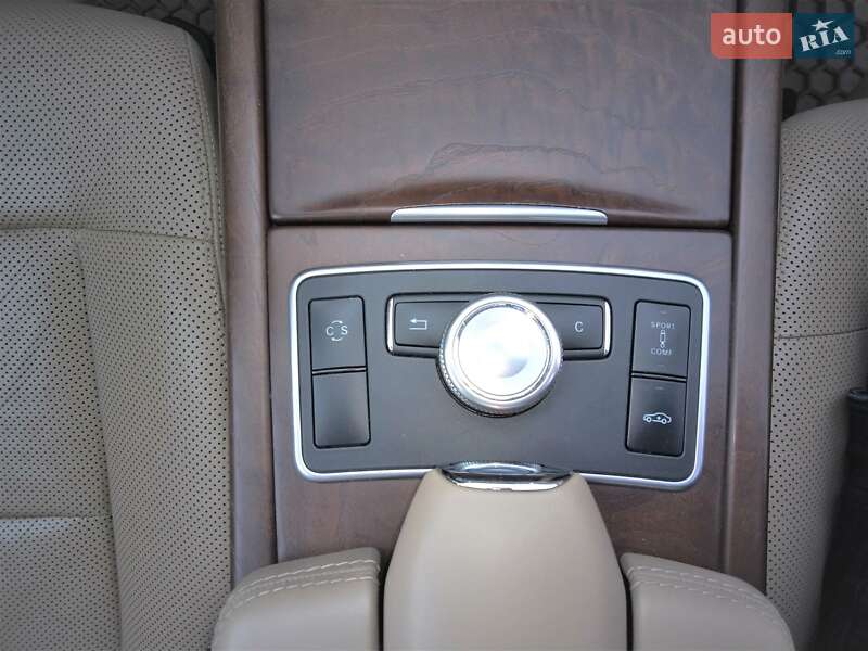 Седан Mercedes-Benz E-Class 2010 в Киеве