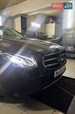 Седан Mercedes-Benz E-Class 2019 в 