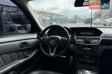 Седан Mercedes-Benz E-Class 2012 в 