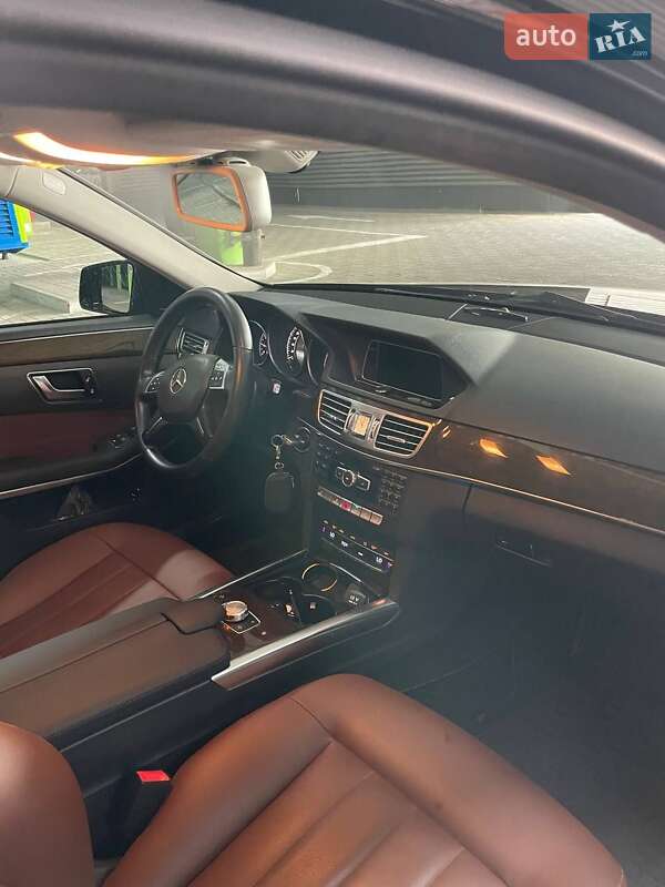 Седан Mercedes-Benz E-Class 2013 в 