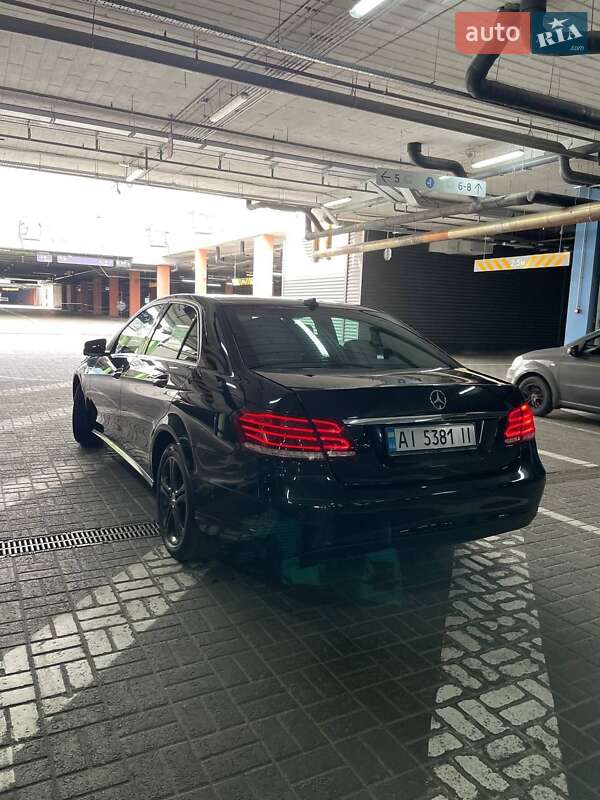 Седан Mercedes-Benz E-Class 2013 в Киеве