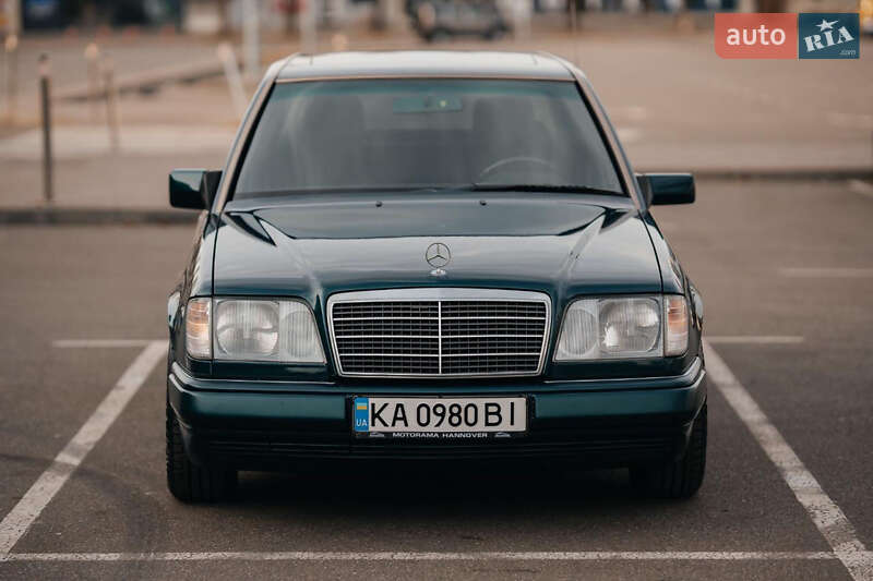 Mercedes-Benz E-Class 1994
