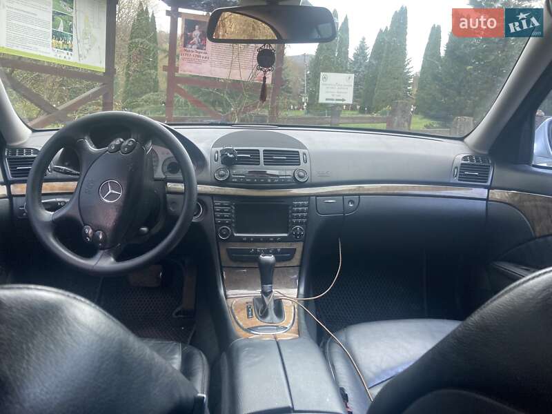 Седан Mercedes-Benz E-Class 2007 в Ужгороде