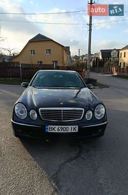 Седан Mercedes-Benz E-Class 2002 в 