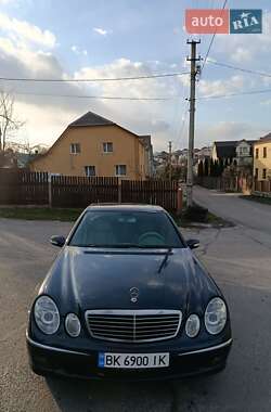 Седан Mercedes-Benz E-Class 2002 в 