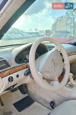 Седан Mercedes-Benz E-Class 2002 в 