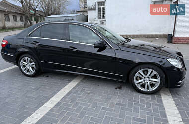 Седан Mercedes-Benz E-Class 2012 в 