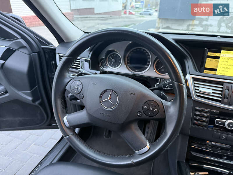 Седан Mercedes-Benz E-Class 2012 в Кропивницькому
