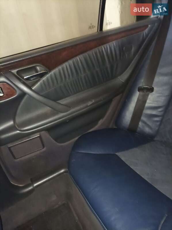 Седан Mercedes-Benz E-Class 1999 в Долинской