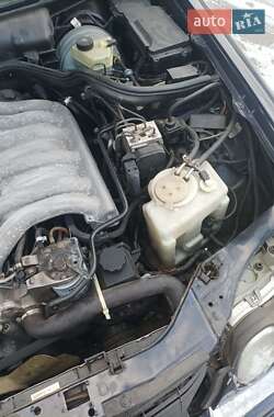 Седан Mercedes-Benz E-Class 1999 в 