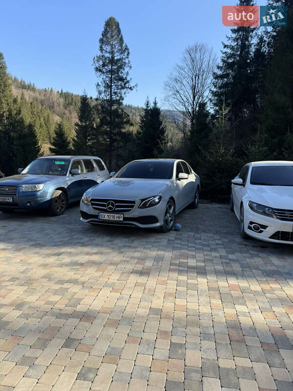 Седан Mercedes-Benz E-Class 2018 в Хмельницком