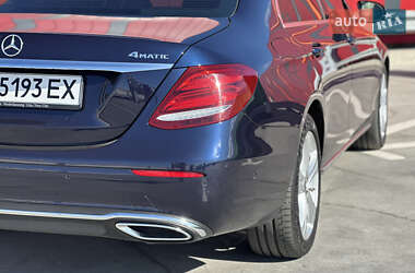 Седан Mercedes-Benz E-Class 2017 в 