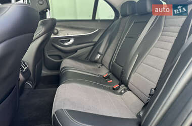 Седан Mercedes-Benz E-Class 2017 в 