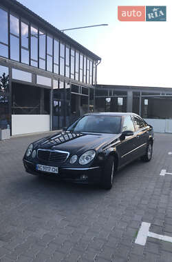 Седан Mercedes-Benz E-Class 2002 в 