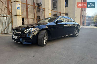 Седан Mercedes-Benz E-Class 2016 в 