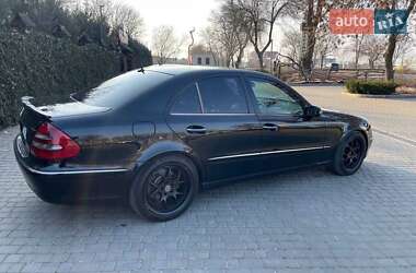 Седан Mercedes-Benz E-Class 2003 в 