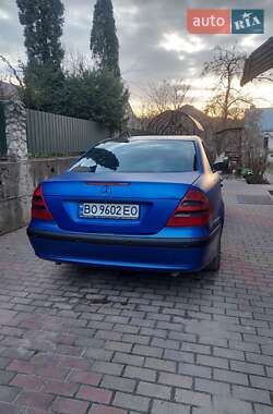 Седан Mercedes-Benz E-Class 2002 в 