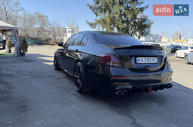 Седан Mercedes-Benz E-Class 2017 в 