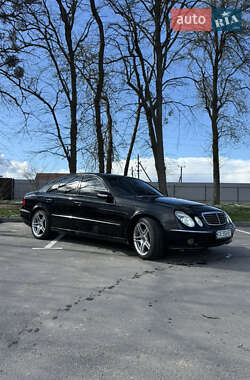 Седан Mercedes-Benz E-Class 2003 в 