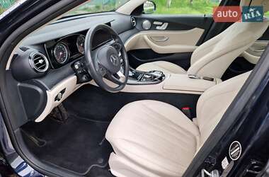 Седан Mercedes-Benz E-Class 2016 в 