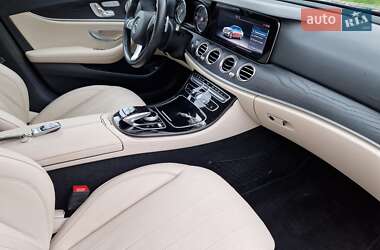 Седан Mercedes-Benz E-Class 2016 в 