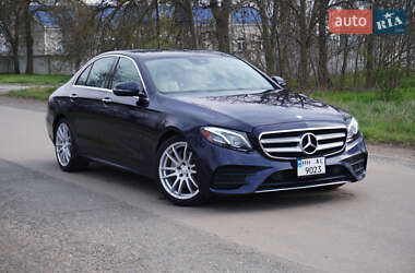 Седан Mercedes-Benz E-Class 2016 в 