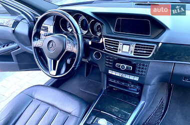 Седан Mercedes-Benz E-Class 2013 в 