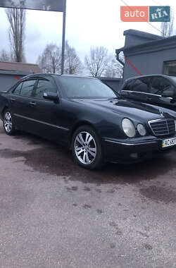 Седан Mercedes-Benz E-Class 1999 в 