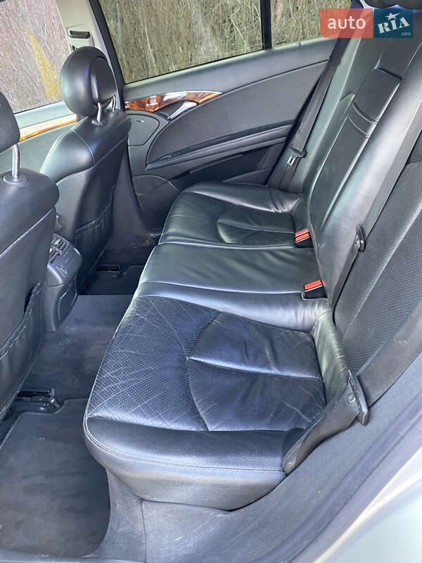 Седан Mercedes-Benz E-Class 2002 в Турке