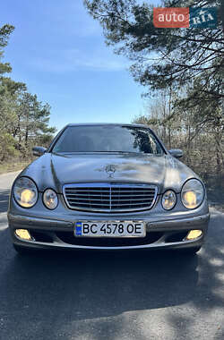 Седан Mercedes-Benz E-Class 2004 в 
