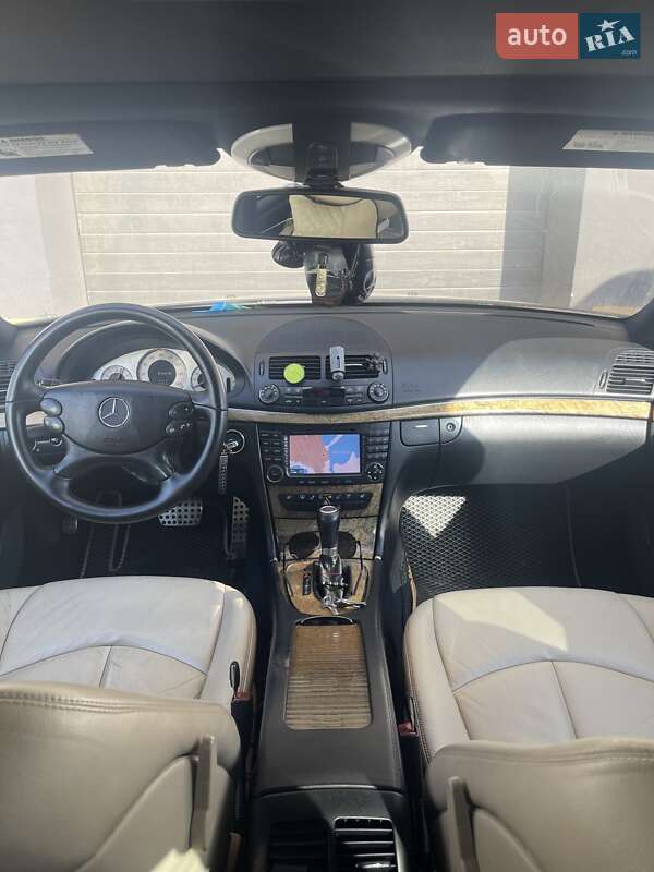 Седан Mercedes-Benz E-Class 2006 в Ужгороді