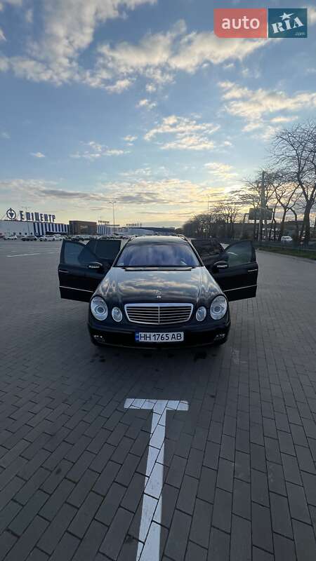 Универсал Mercedes-Benz E-Class 2005 в Одессе фото Универсал Mercedes-Benz E-Class 2005 в Одессе